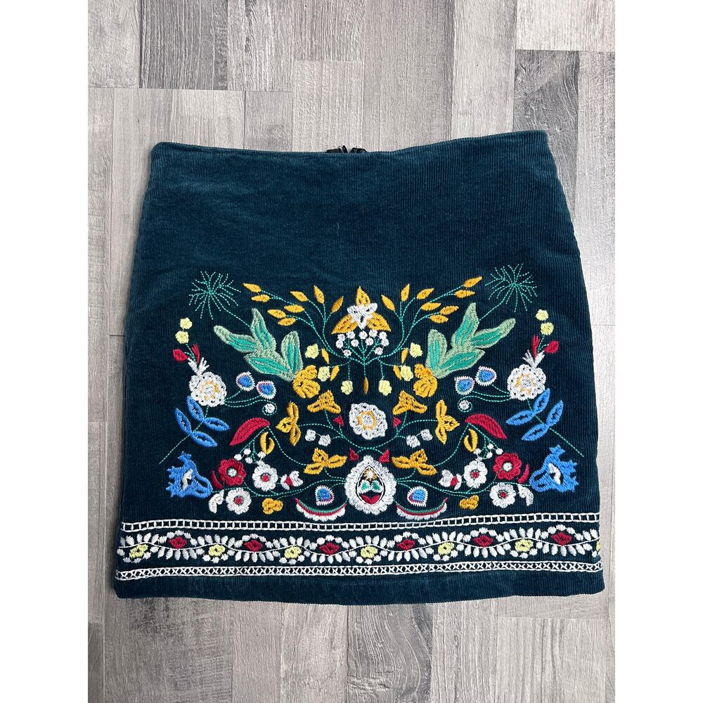 Simplee Corduroy Mini Skirt Women L  Embroidered Floral Boho Cottagecore Green